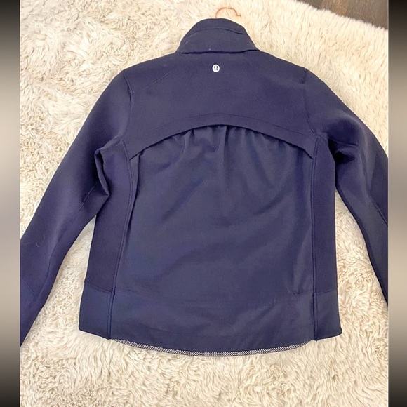 Lululemon Air Wrap Zip Up - Picture 2 of 4